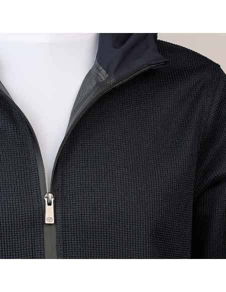 CAZADORA CAPUCHA 'TRICOTECH' MEMBRANA TECNICA IMPERMEABLE UN